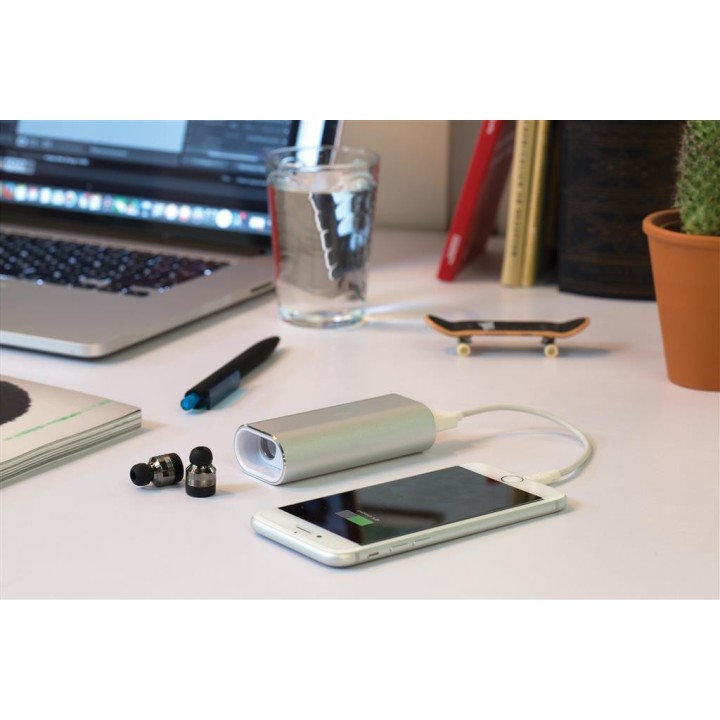Ægte trådløs øretelefoner med 2.000 mAh powerbank, sølvfarve