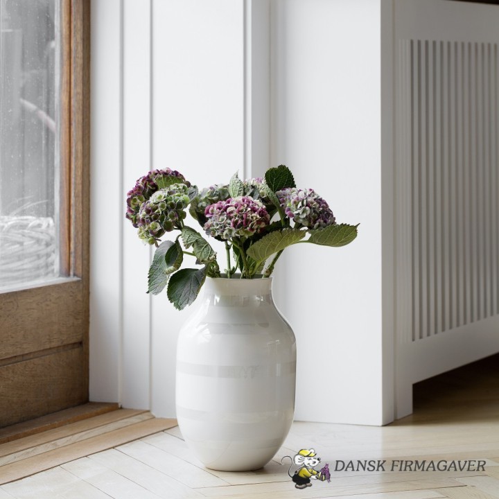 Omaggio 3 lysestager og vase gavepakke 8 - 2014