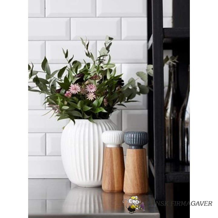 Hammershøi vase og kværne