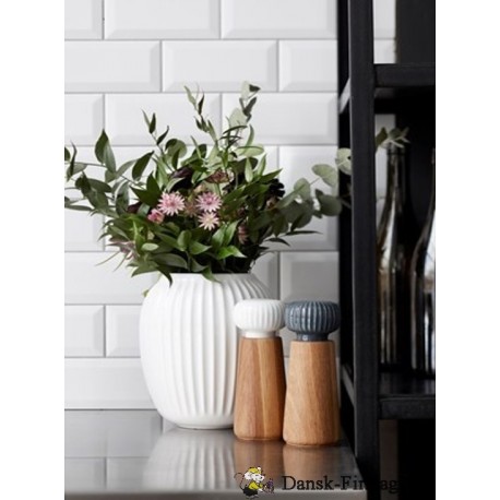 Hammershøi vase og kværne