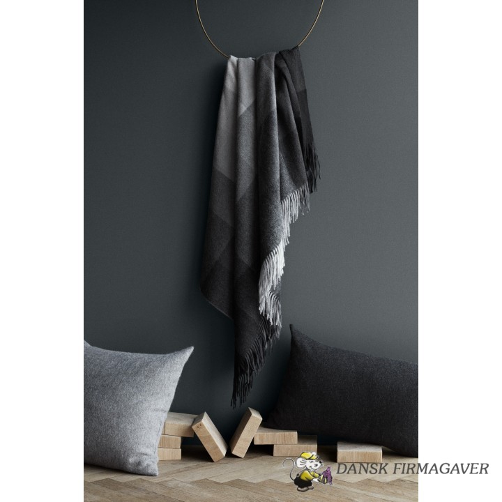 INCA STONES PLAID
