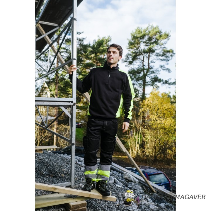 WILMINGTON PRO ZIP SWEAT