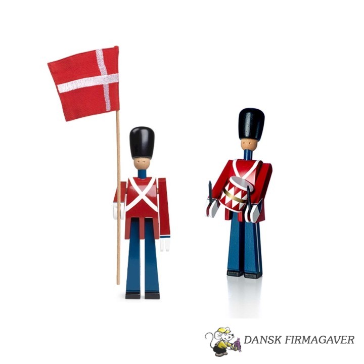 FANEBÆRER & TROMMESLAGER FRA KAY BOJESEN