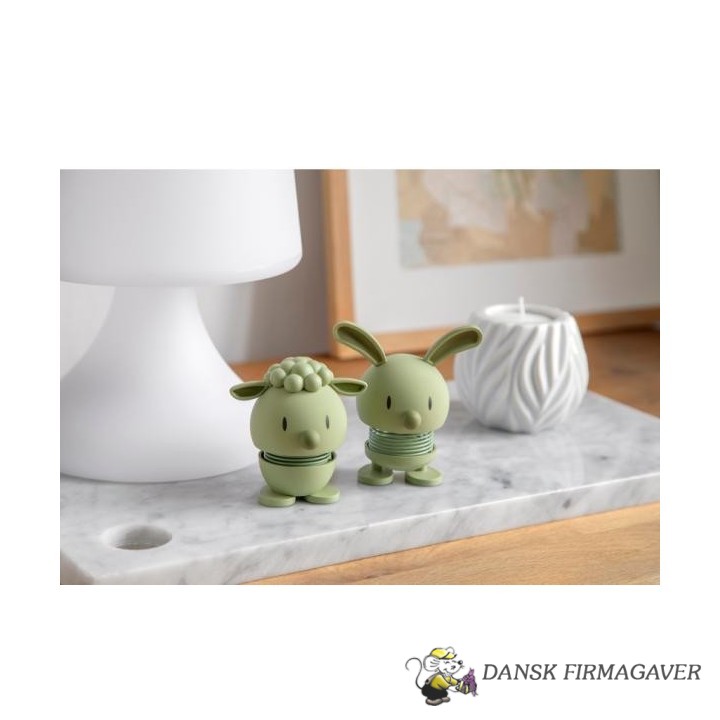 Hoptimist Soft Bunny  eller Lambert Hoptimist 7,5 x 5,8 x 9 cm S Olive