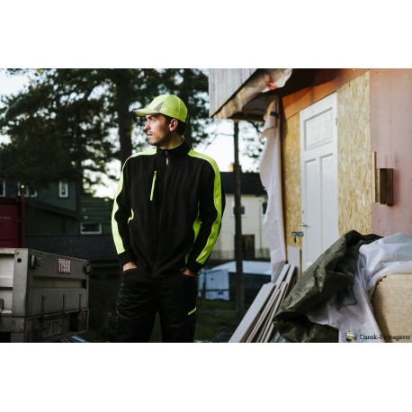 DARLINGTON FLEES JAKKE