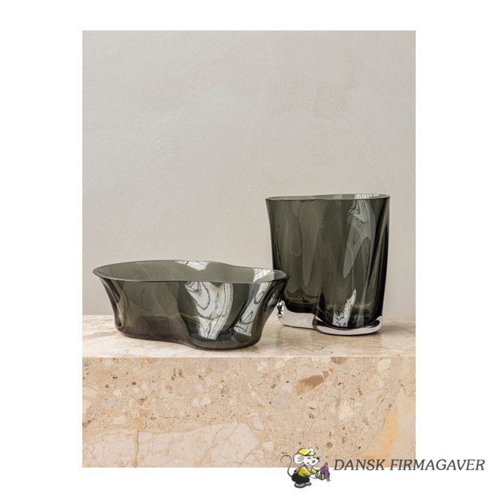MENU Aer Vase H19 cm, Smoke