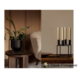 Kubus 4 & Flowerpot i Sort
