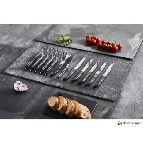 Steakknivesæt M. 12 knive og 12 gafler. Varenummer: FNSTEAK12