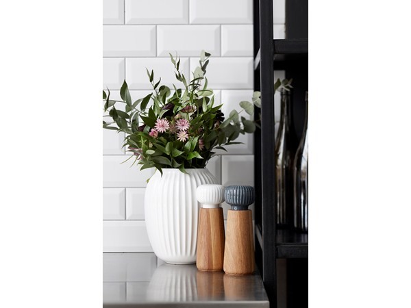 Hammershøi vase og kværne