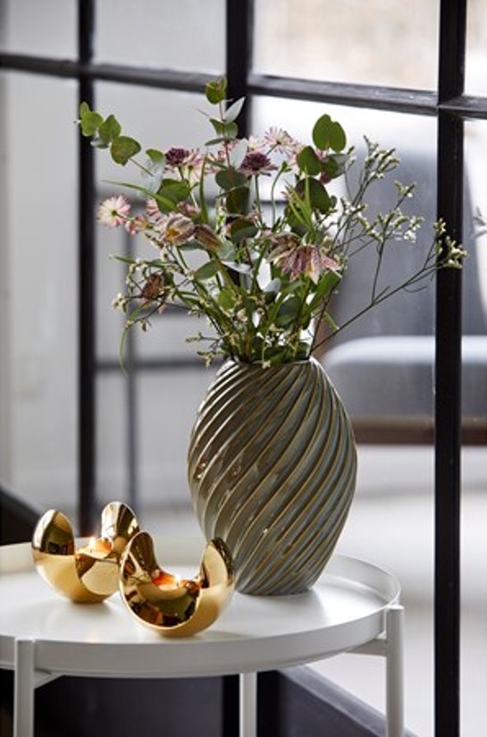 River vase og Fireball lystestage