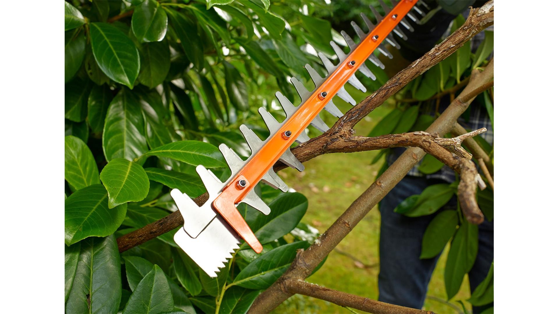 550W hækkeklipper fra Black & Decker