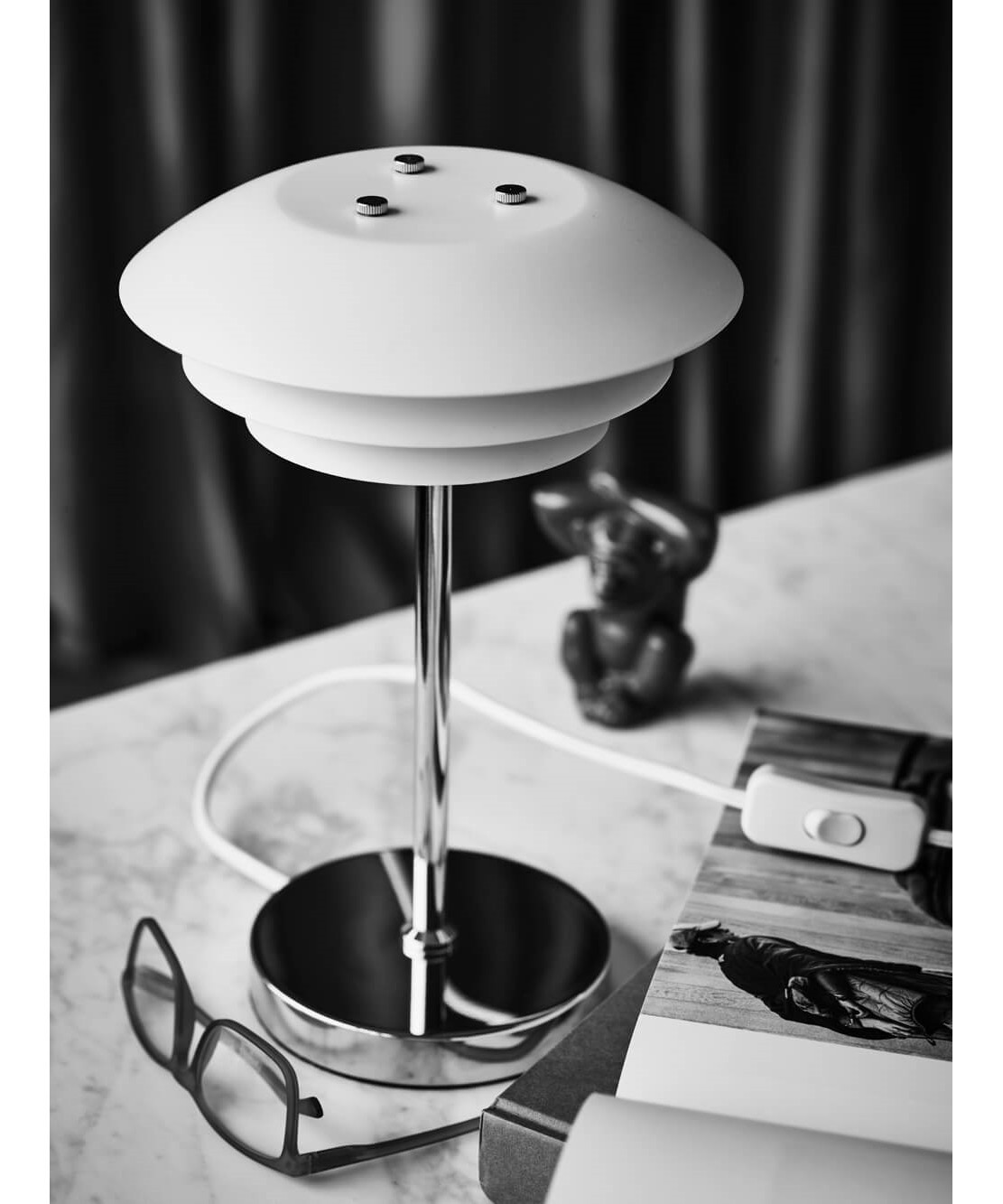 DYBERG LARSEN BORDLAMPE DL16