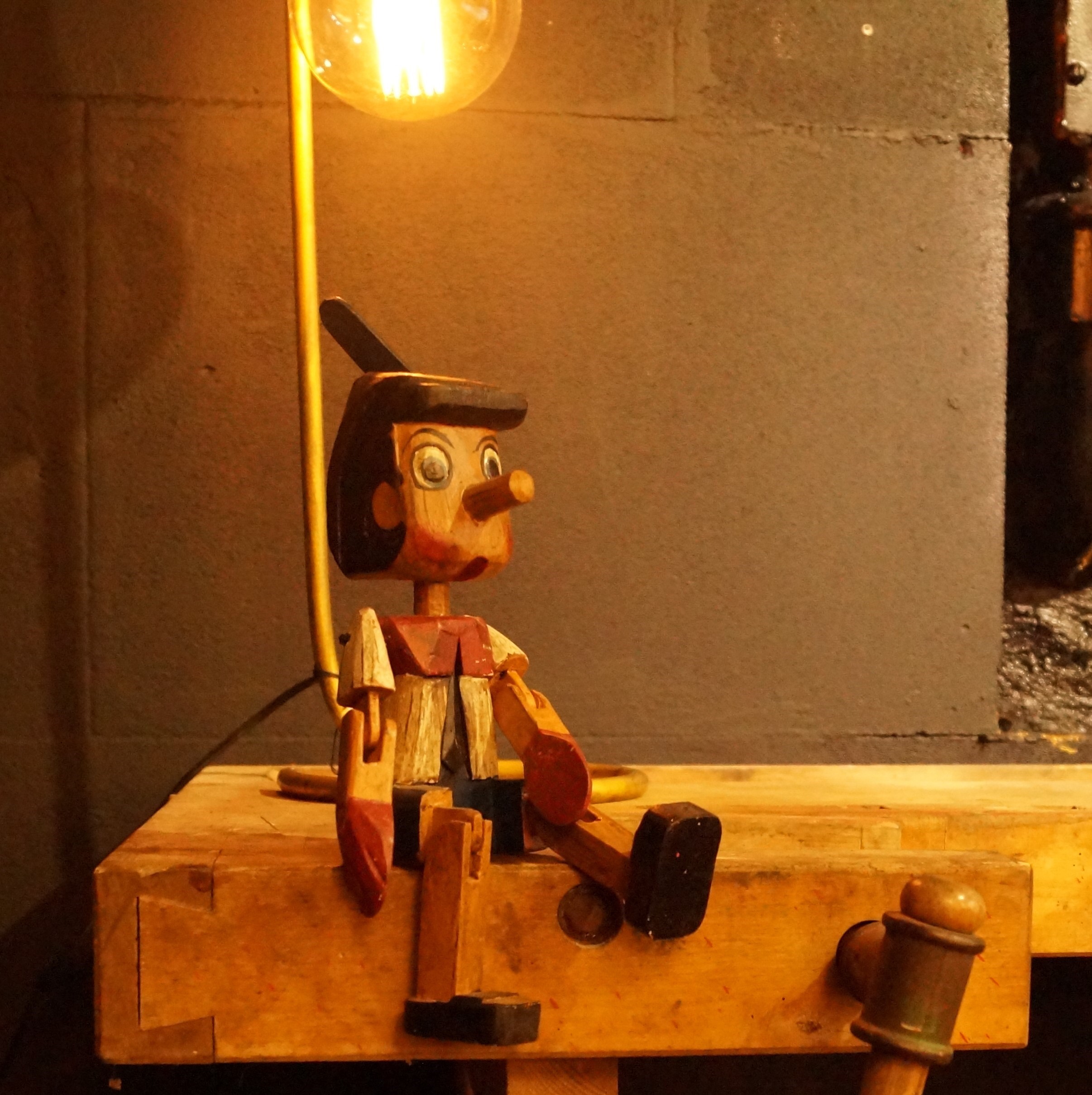 Pinocchio håndskåret