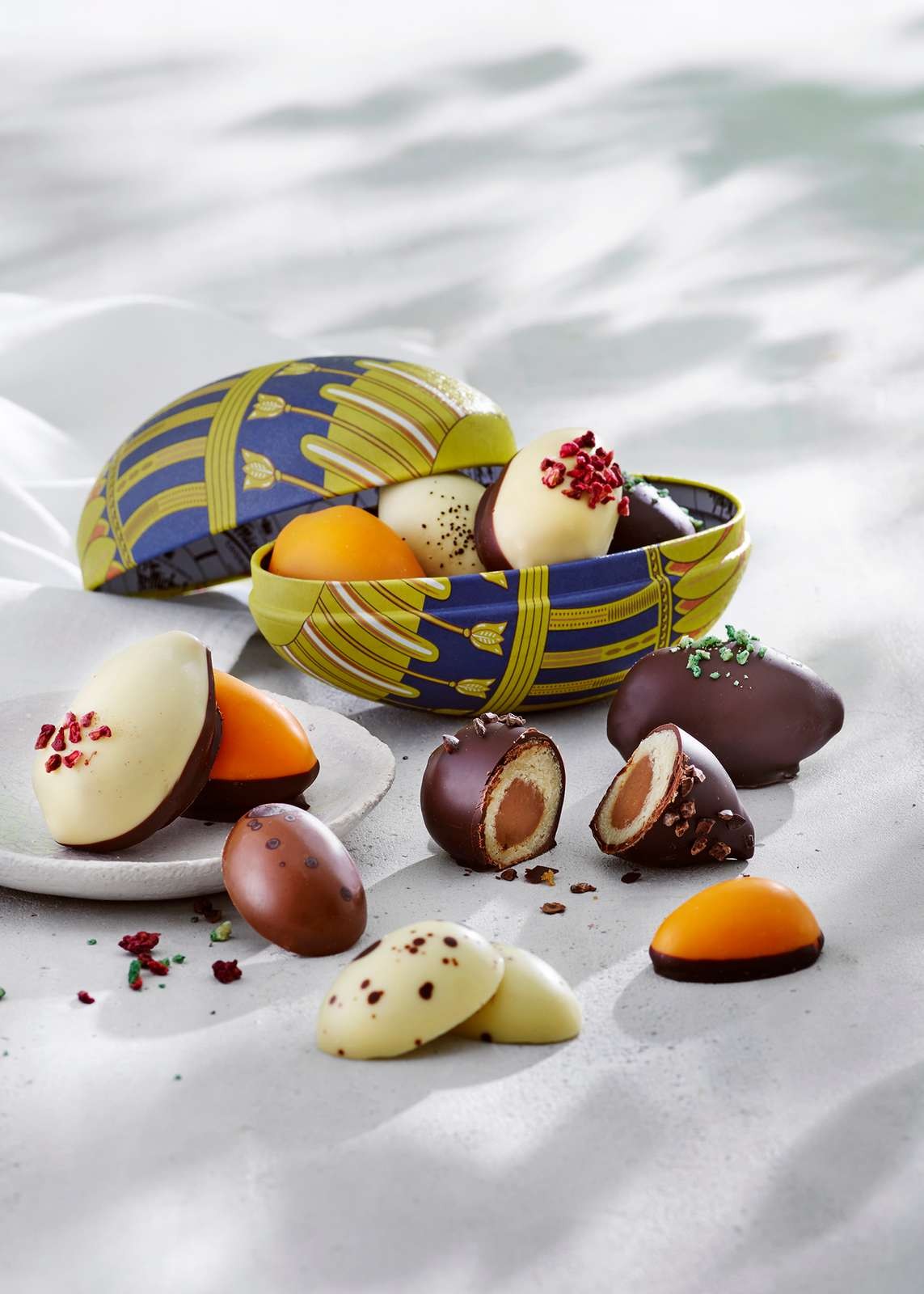 Æske med 36 fyldt chokolade fra Sv. Michelsen