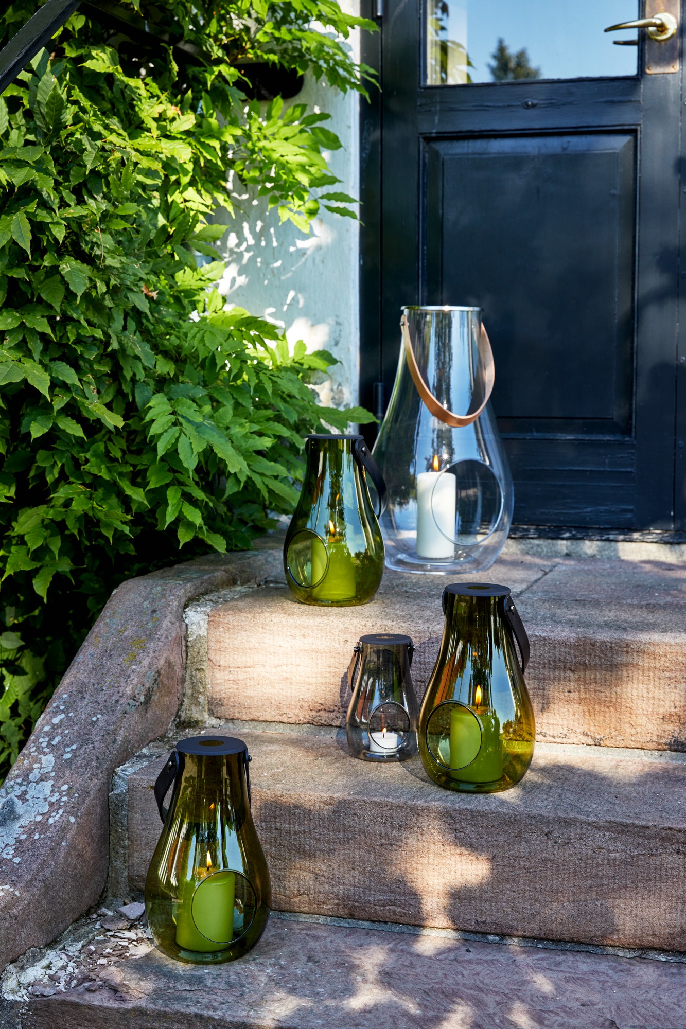 DESIGN WITH LIGHT LANTERNER