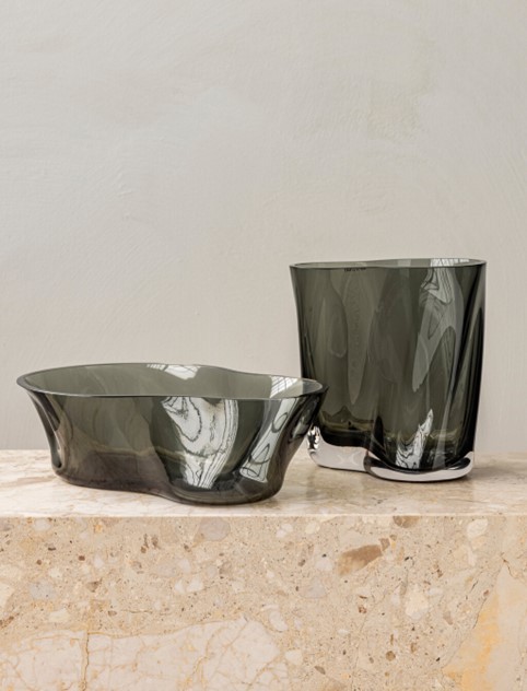 MENU Aer Vase H19 cm, Smoke