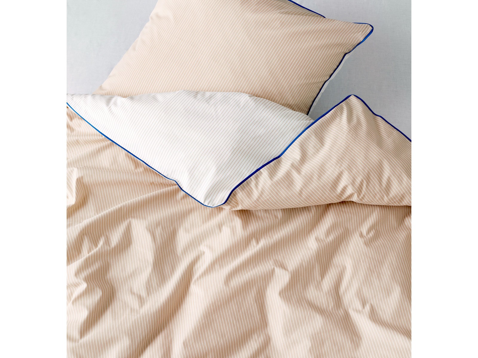 Södahl Frame Sengetøjsæt i linen Blue, vælg mellem 200 / 220 cm. Varenummer: FH31051