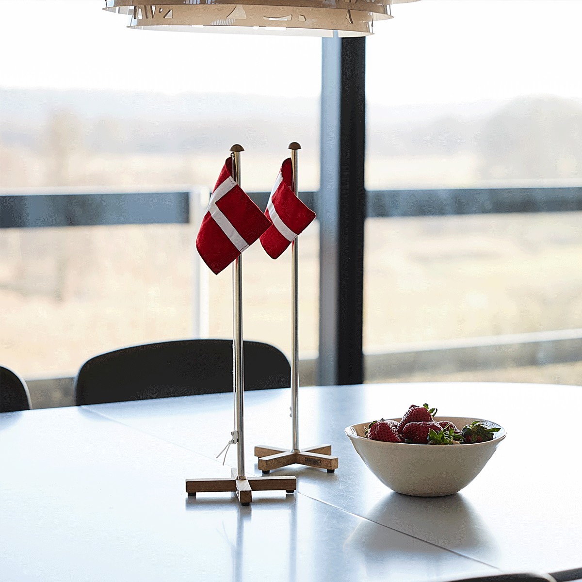 Mols bordflag med dansk flag