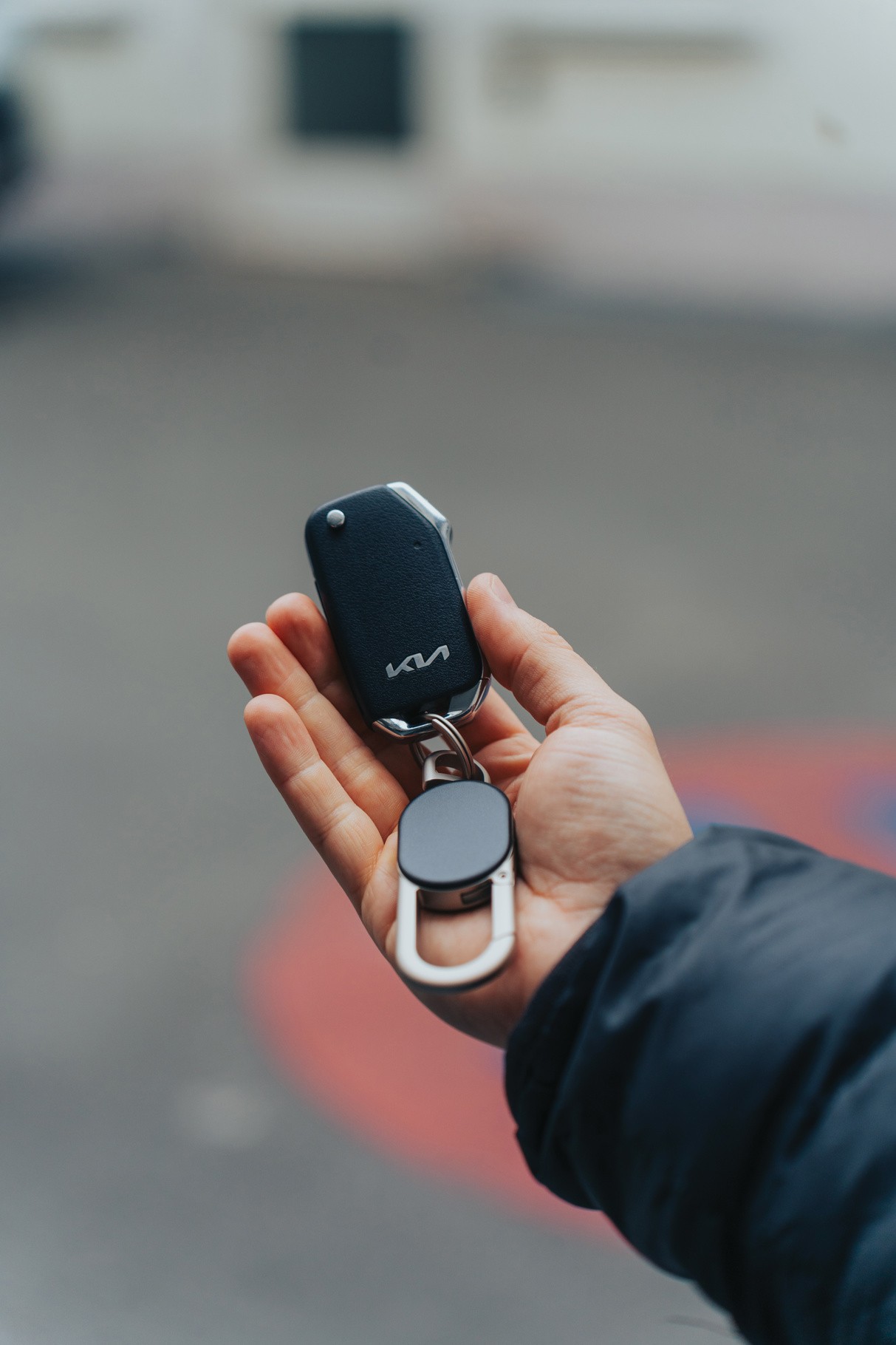 Keyfinder nøglering med global sporing og USB C