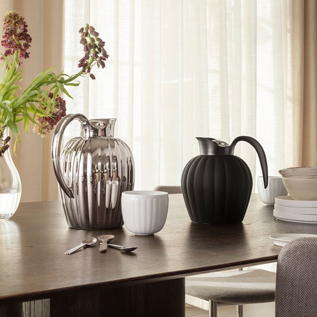 BERNADOTTE Termokande, Midnight Black - Originalt Design af Sigvard Bernadotte