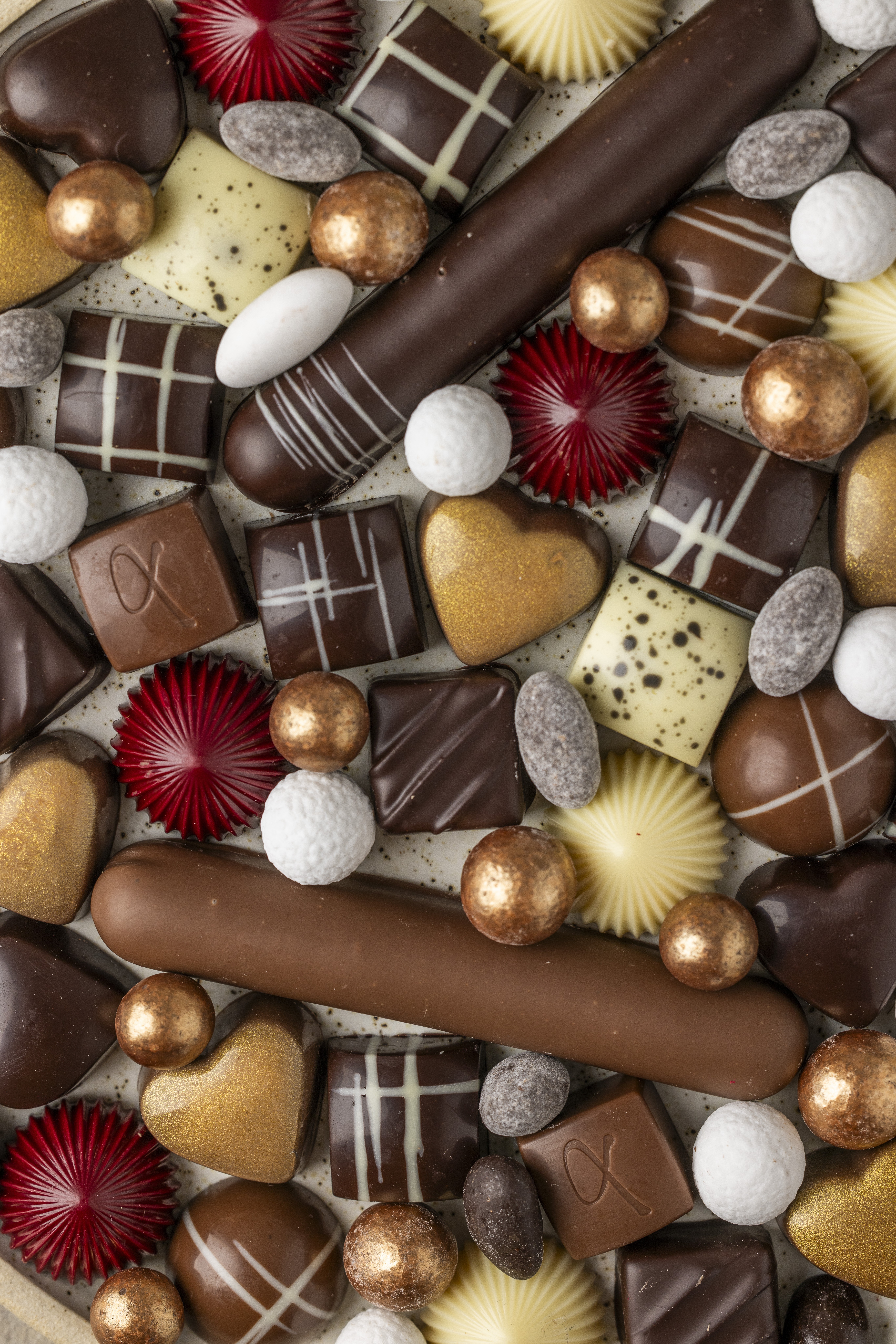 10335 | MERRY CHERRY 16 MARZIPAN MIX
