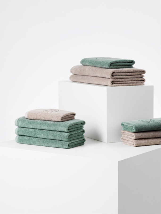 DAMASK TERRY HÅNDKLÆDER + NOBLE BOTANICS HUDPLEJE