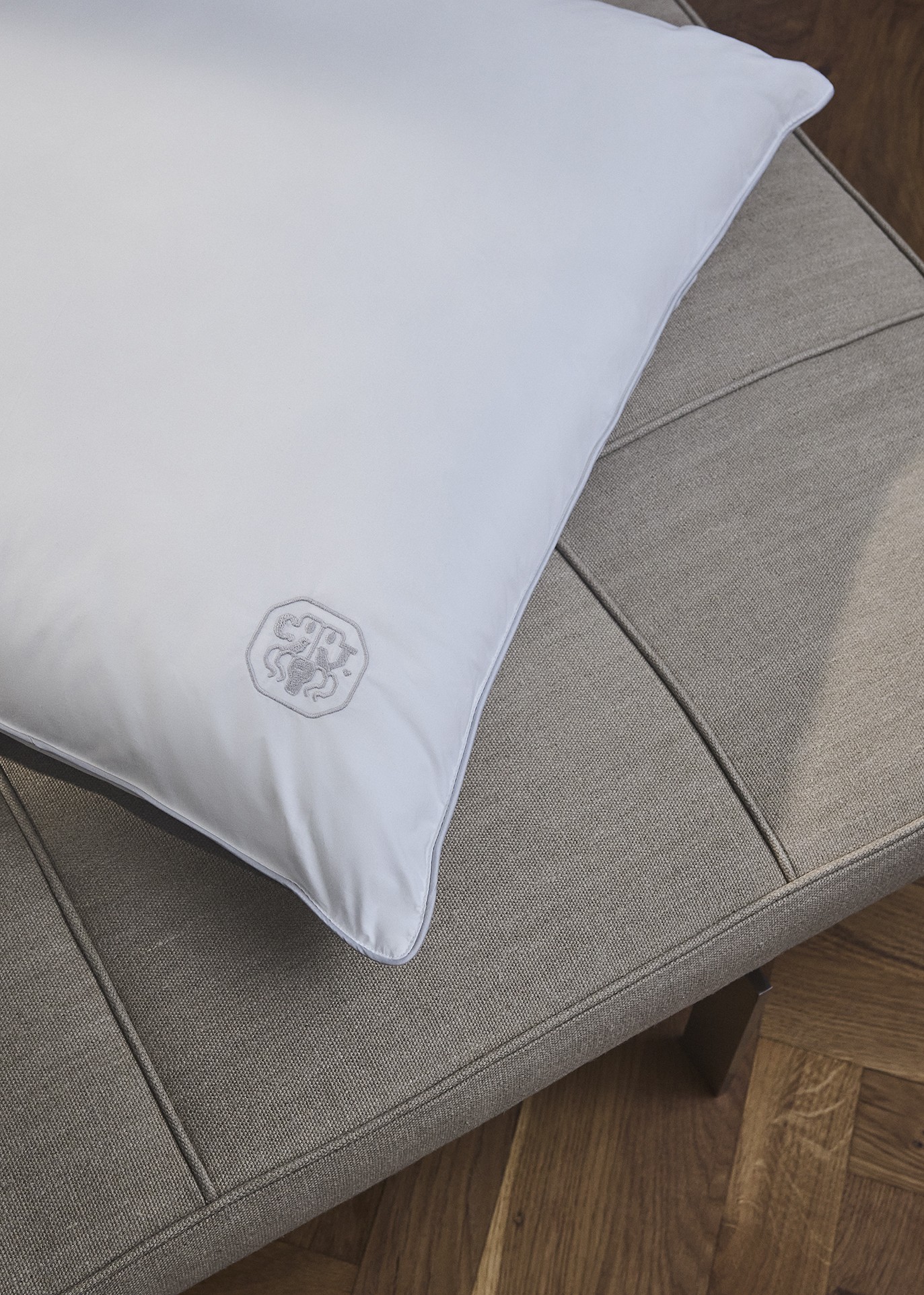 PATENTEREDE FIBERDYNER OG -PUDER