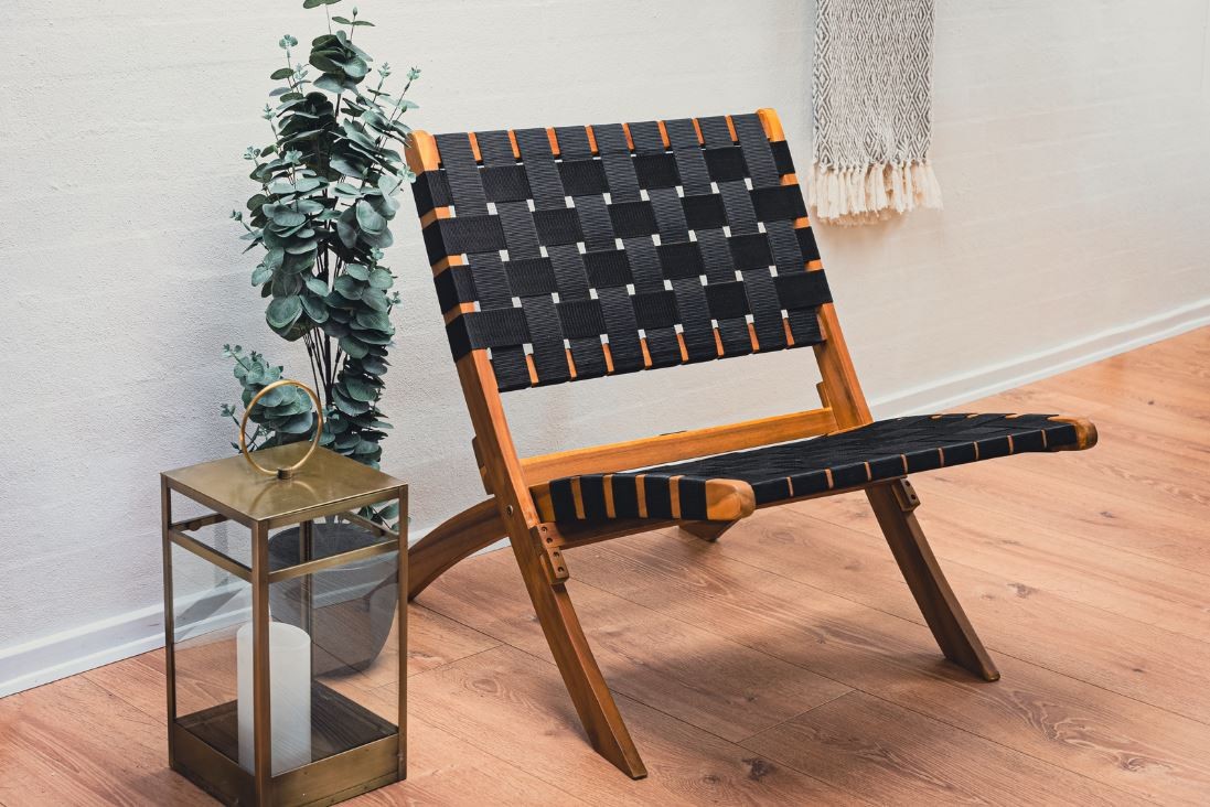 Hâws Nooka Lounge Stol Med Sort Sæde