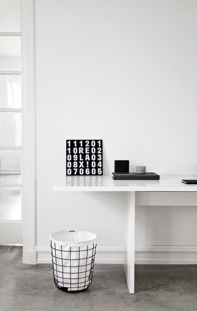 Menu Wire Bin